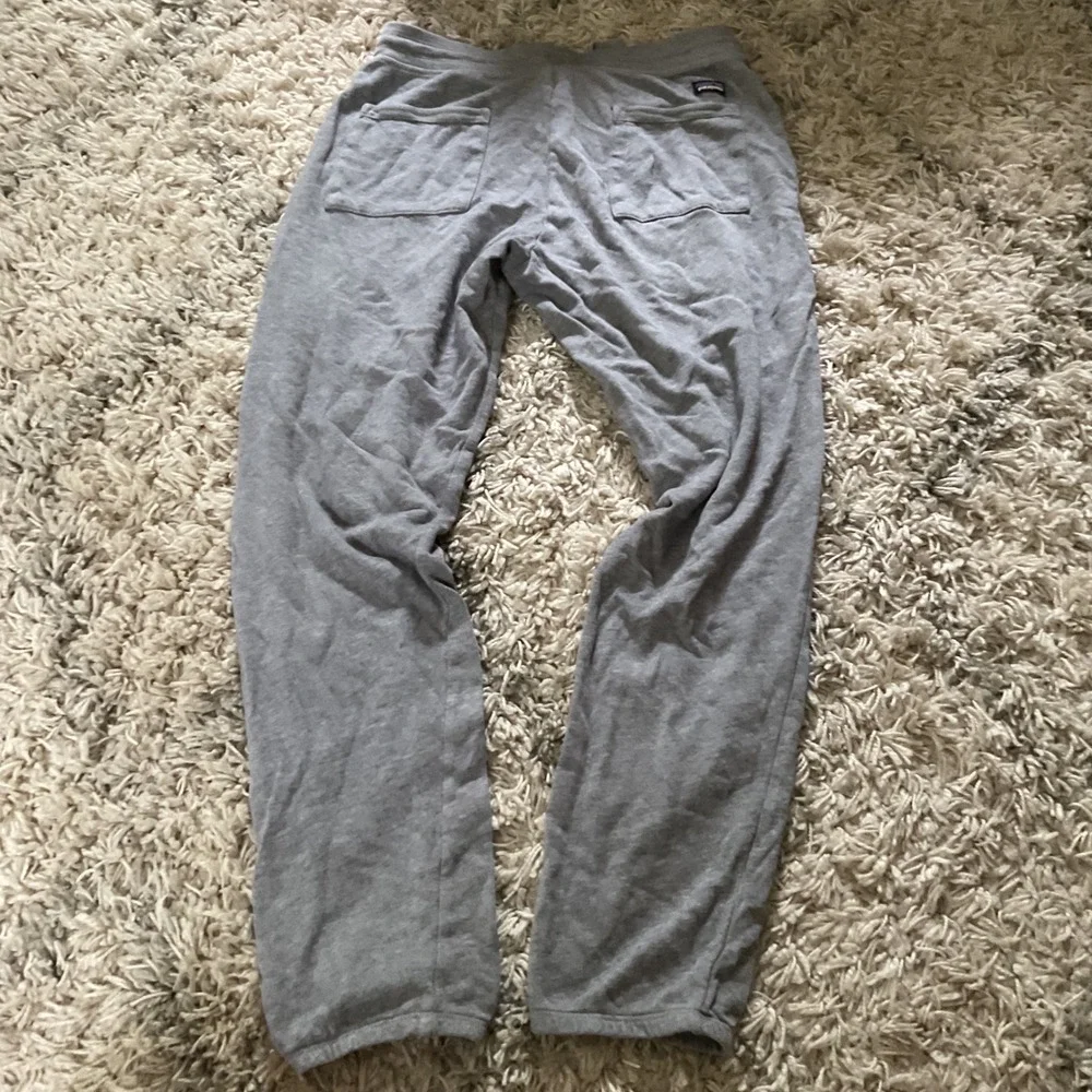 Patagonia Organic Cotton Sweatpants Mens XS Gray Drawstring Joggers Loungewear - Picture 3 of 13